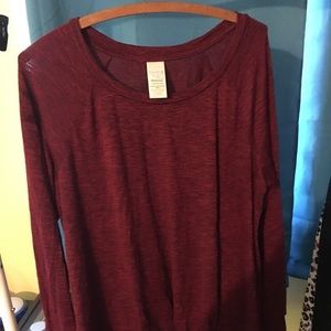 Soft wine maternity sweater with twist detail